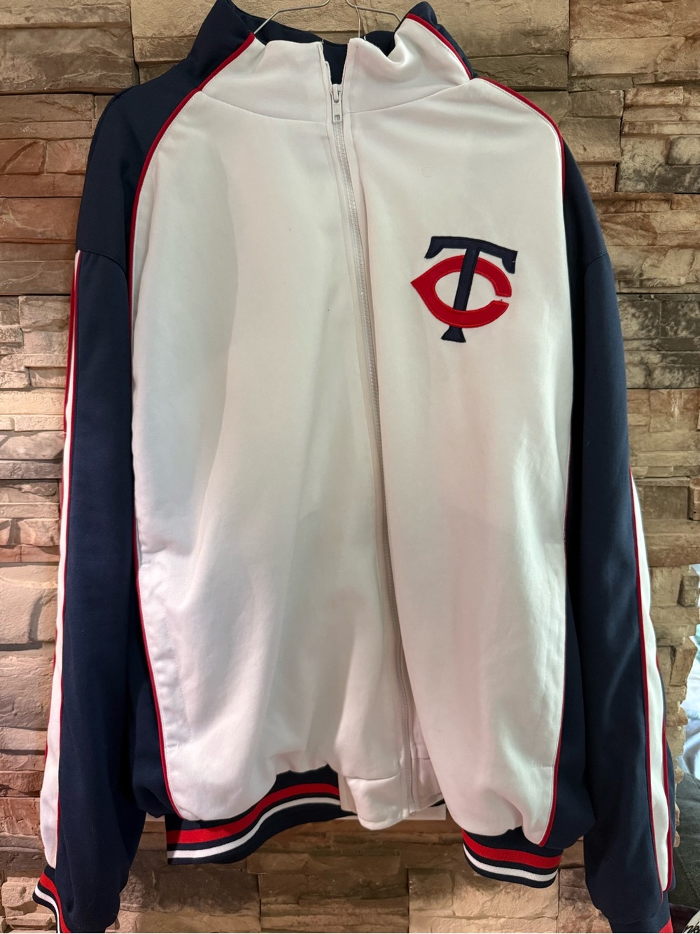 Minnesota Twins Men's White & Navy Zip-Up Jacket